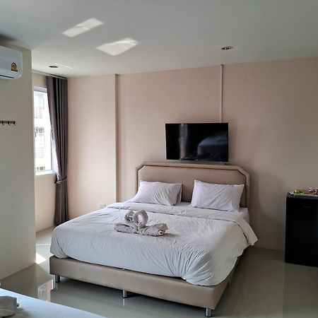 เคทู เกสเฮาส์ Hotell Chonburi Eksteriør bilde