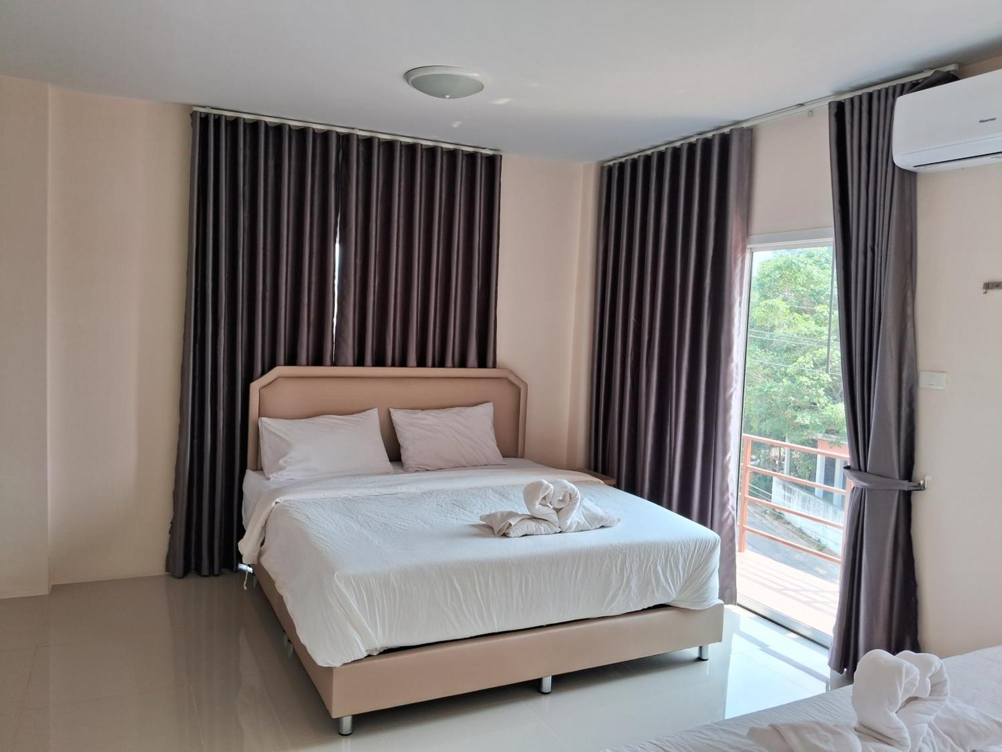 เคทู เกสเฮาส์ Hotell Chonburi Eksteriør bilde