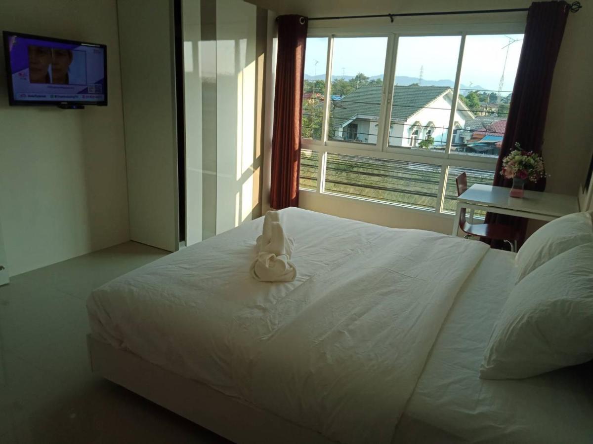 เคทู เกสเฮาส์ Hotell Chonburi Eksteriør bilde